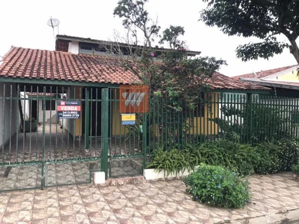 Casa Padrão para Venda em Parque São Luís Taubaté-SP