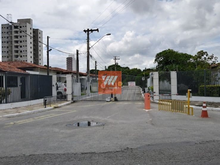 Casa de Condomínio em Taubaté - Parque Santo Antônio