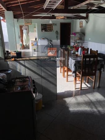 Casa Padrão para Venda em Jardim América Taubaté-SP