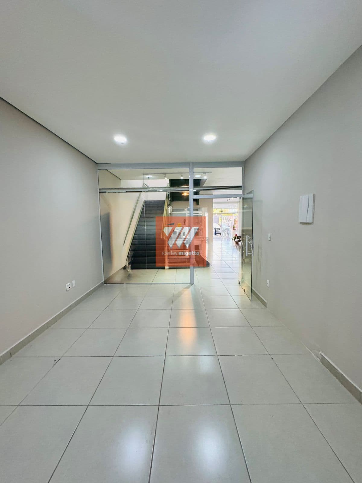 Sala/Conjunto em Taubaté - Vila São Geraldo