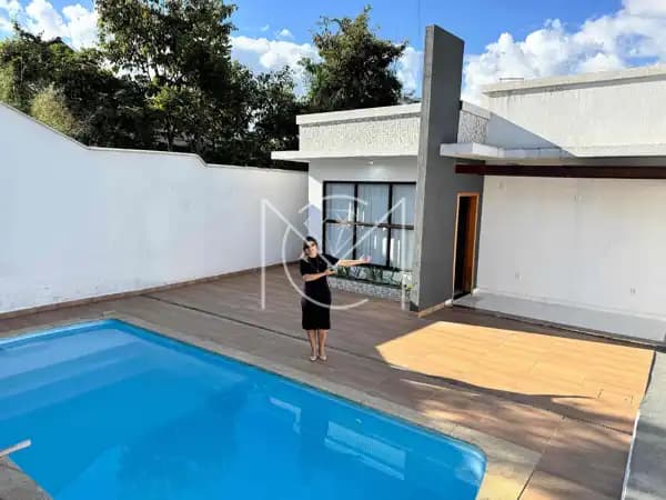 Casa à venda em Esmeraldas/MG