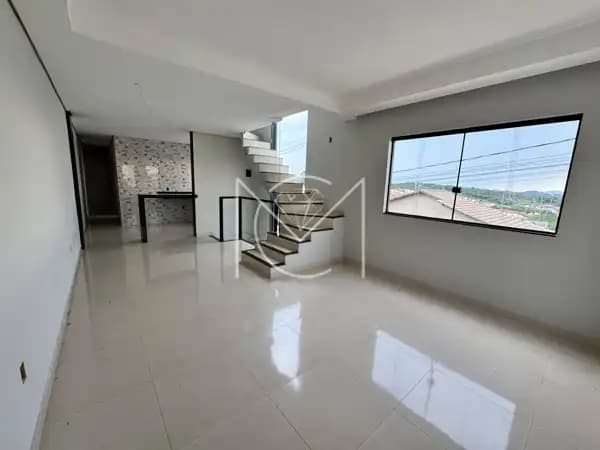Casa à venda em Esmeraldas/MG