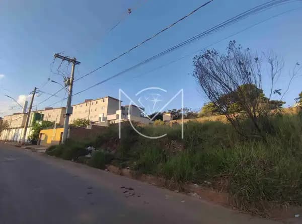 Terreno à venda em Esmeraldas/MG