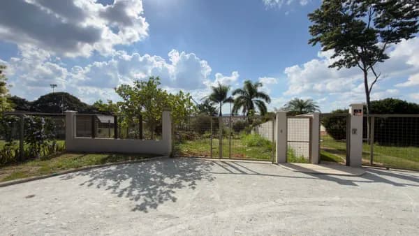 Lote/Terreno em Esmeraldas - Condomínio Nossa Fazenda