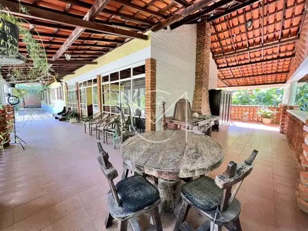 Casa à venda em Esmeraldas/MG