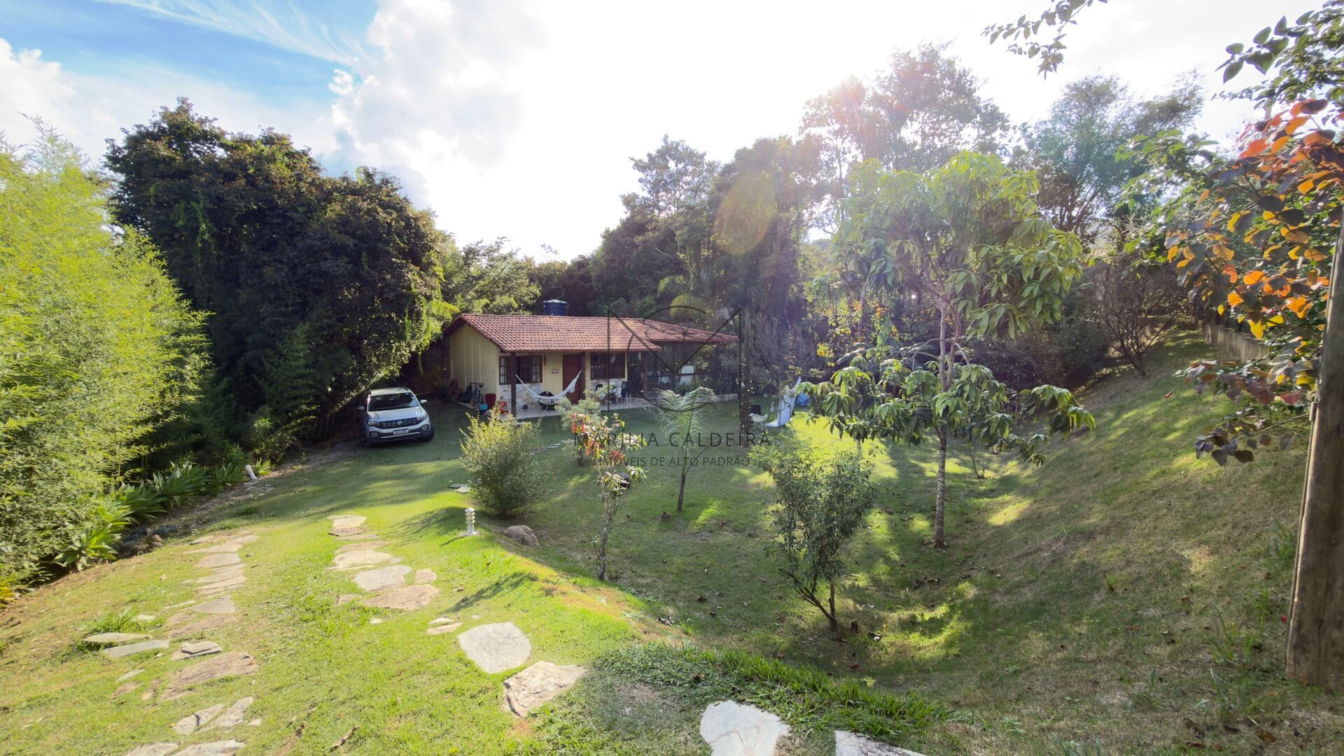Casa em Condomínio em Condomínio Vale do Ouro, Ribeirão das Neves/MG