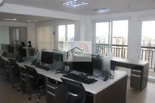 Sala Comercial com 250 m2 na Saúde