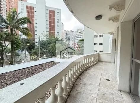 Apartamento Jardins com 220m2