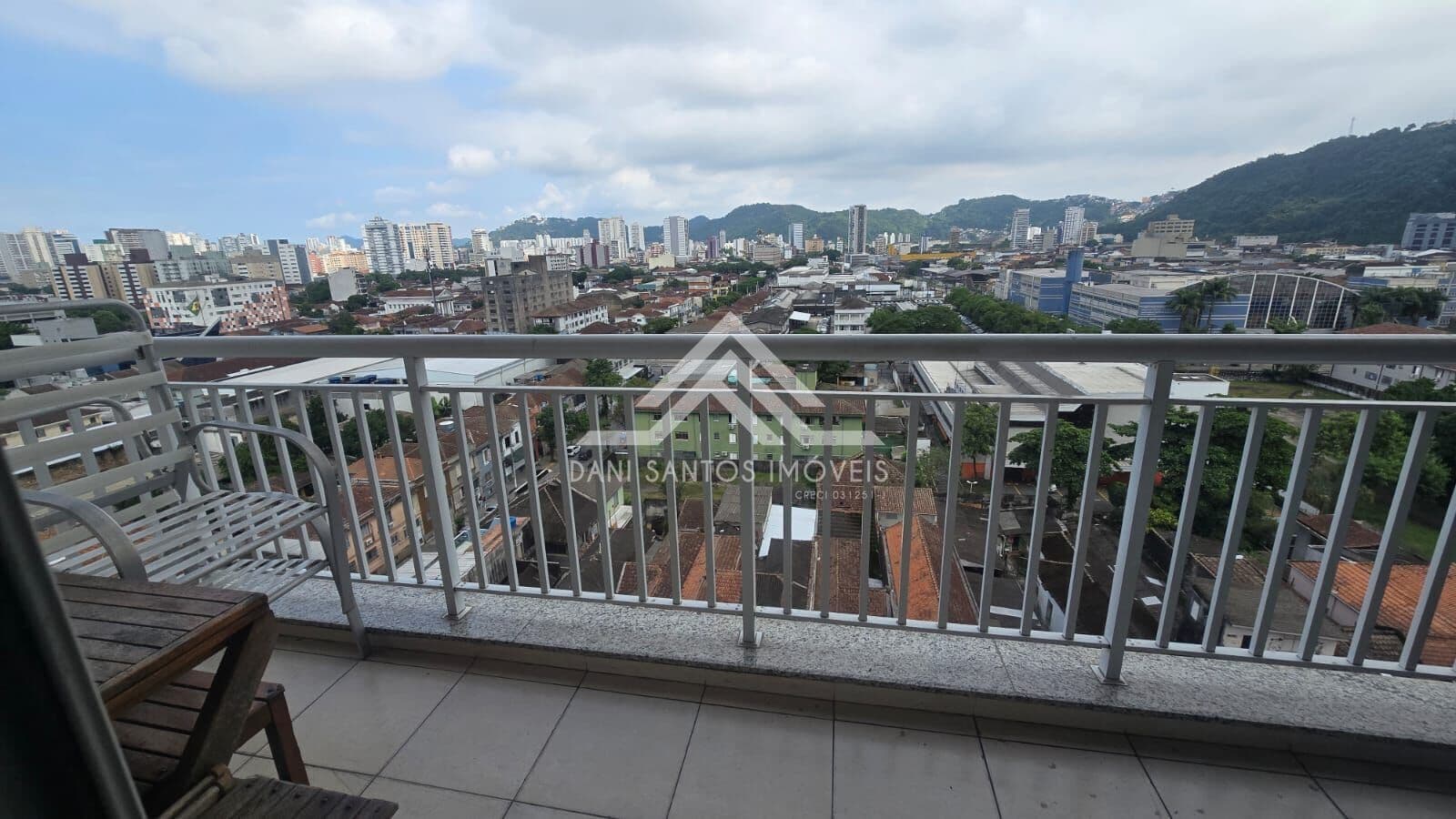 Apartamento 2 dormitórios no Fusion Home na Vila Mathias em Santos