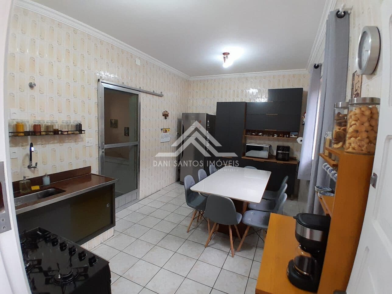 Casa Sobreposta Alta da Ponta da Praia