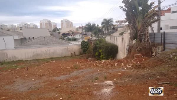Terreno para Venda em Vila Oliveira Mogi das Cruzes-SP