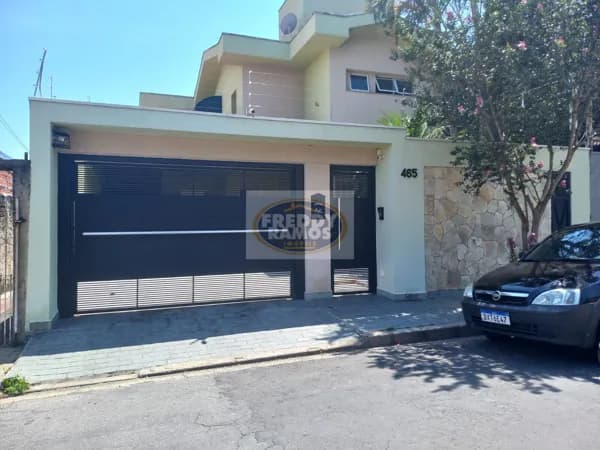Casa em Mogi das Cruzes - Vila Oliveira