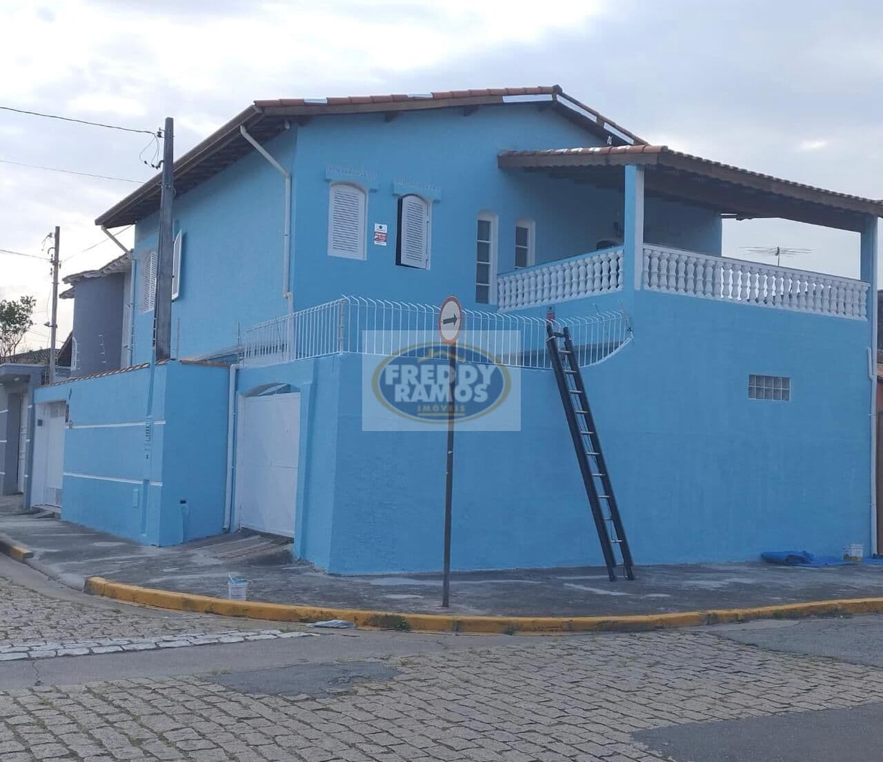 Sobrado em Mogi das Cruzes - Jardim Santa Carolina