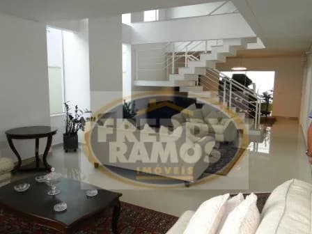 Casa Alto Padrão para Venda em Vila Nova Socorro Mogi das Cruzes-SP