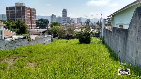Terreno para Venda em Vila Oliveira Mogi das Cruzes-SP