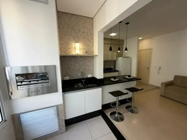 Apartamento com 1 Quarto e 1 banheiro para Alugar, 41 m² por R$ 3.500/Mês