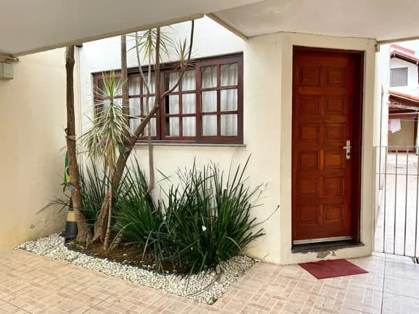 Sobrado para venda com 3 quartos sendo 1 suíte e 2 vagas no Parque Santana, Mogi das Cruzes, SP