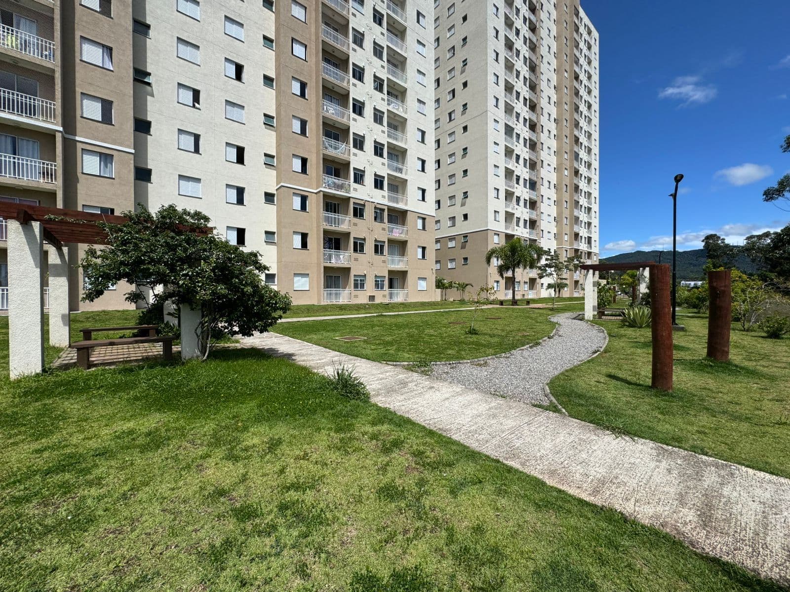 Apartamento adaptado para venda no Condomínio Máximo, na Vila Mogilar em Mogi das Cruzes