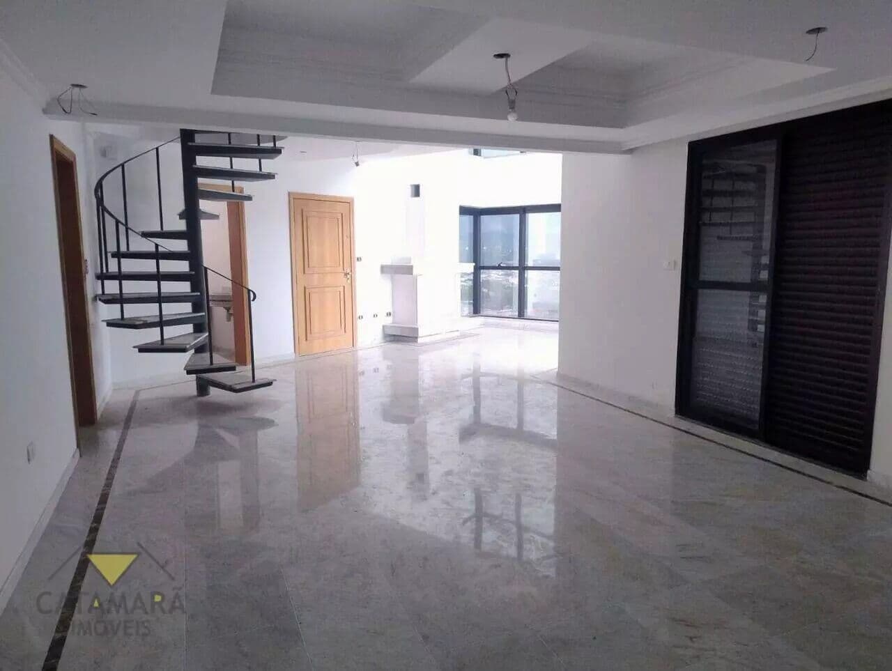 Apartamento duplex à venda na Vila Oliveira, um dos bairros mais nobres e valorizados de Mogi das Cruzes.