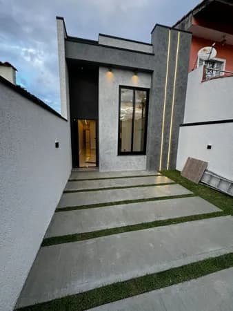 Casa com 2 dormitórios, sendo 1 suíte à venda no bairro Jardim Layr em Mogi das Cruzes