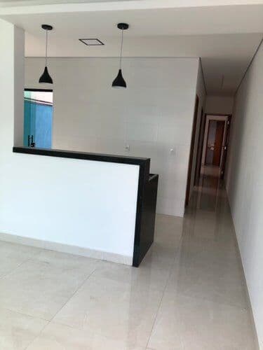 Casa Térrea à venda na Vila Caputera em Mogi das Cruzes, com 2 dormitórios, sendo 1 suíte e cozinha americana