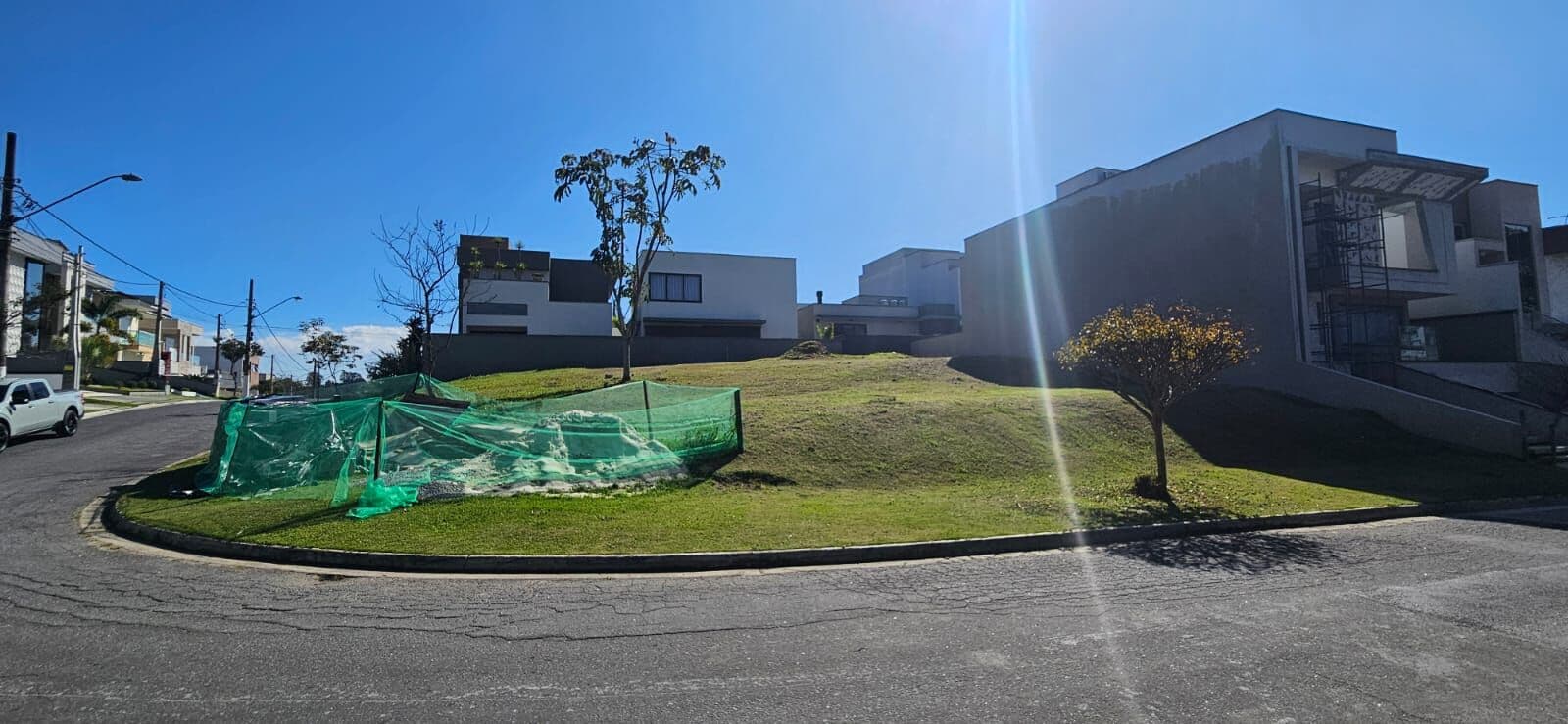 Terreno à venda no Condomínio Mosaico da Serra, no bairro Mogi Moderno em Mogi das Cruzes, SP, com 280,50 m²