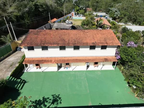Residencial com 1.000 m² em área rural à venda com 4 sobrados de 70 m² cada me César de Souza, Mogi das Cruzes, SP