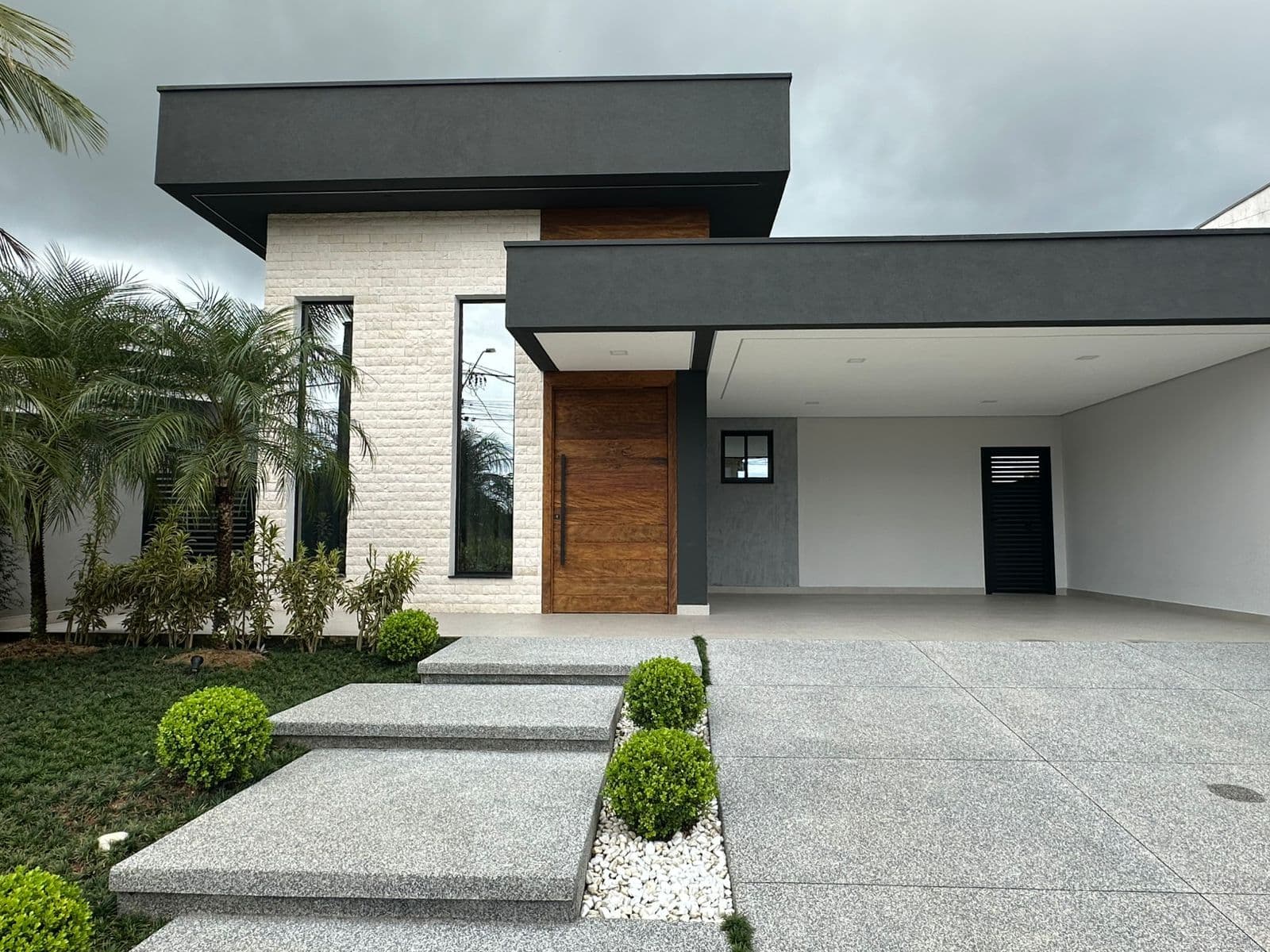 Casa de Praia de alto padrão à venda no Condomínio Morada da Praia em Bertioga, SP