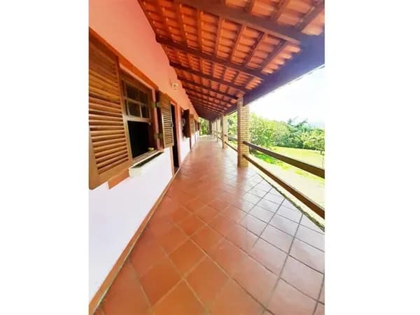 Chácara com 10 mil metros quadrados à venda no Residencial Itapeti, com 5 suítes.