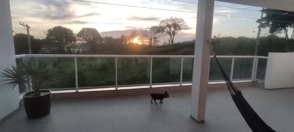 Sobrado Impecável com 3 Dormitórios e Ampla Estrutura à venda no Residencial Colinas em César de Souza, Mogi das Cruzes, SP