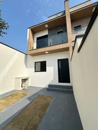 Sobrado novo à venda no Jardim Esperança
