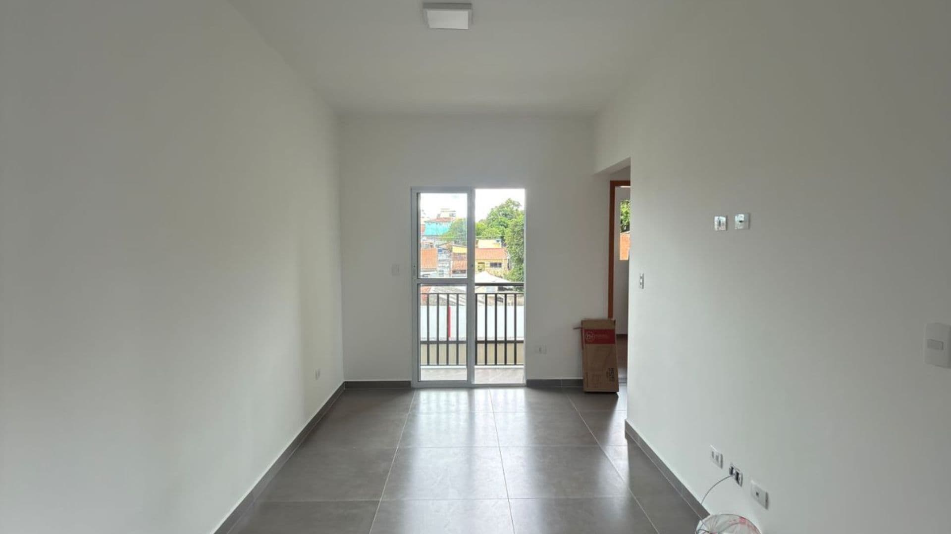 Apartamento 1º Andar à Venda no Residencial Brás Cubas 2 com Elevador e Prédio Novo 2025