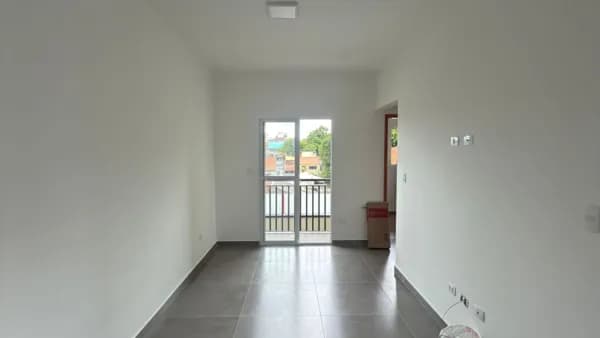 Apartamento 1º Andar à Venda no Residencial Brás Cubas 2 com Elevador e Prédio Novo 2025