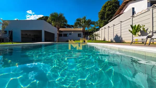 Casa à Venda no Condomínio Tereza Cristina - Medeiros