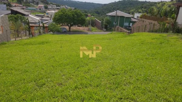 Terreno em Condomínio Fechado
