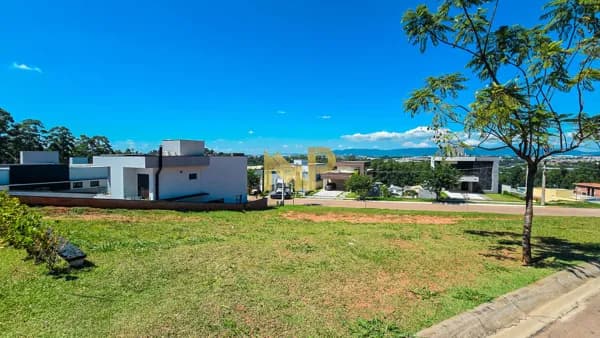 Terreno à Venda no Condomínio Ibi Aram II