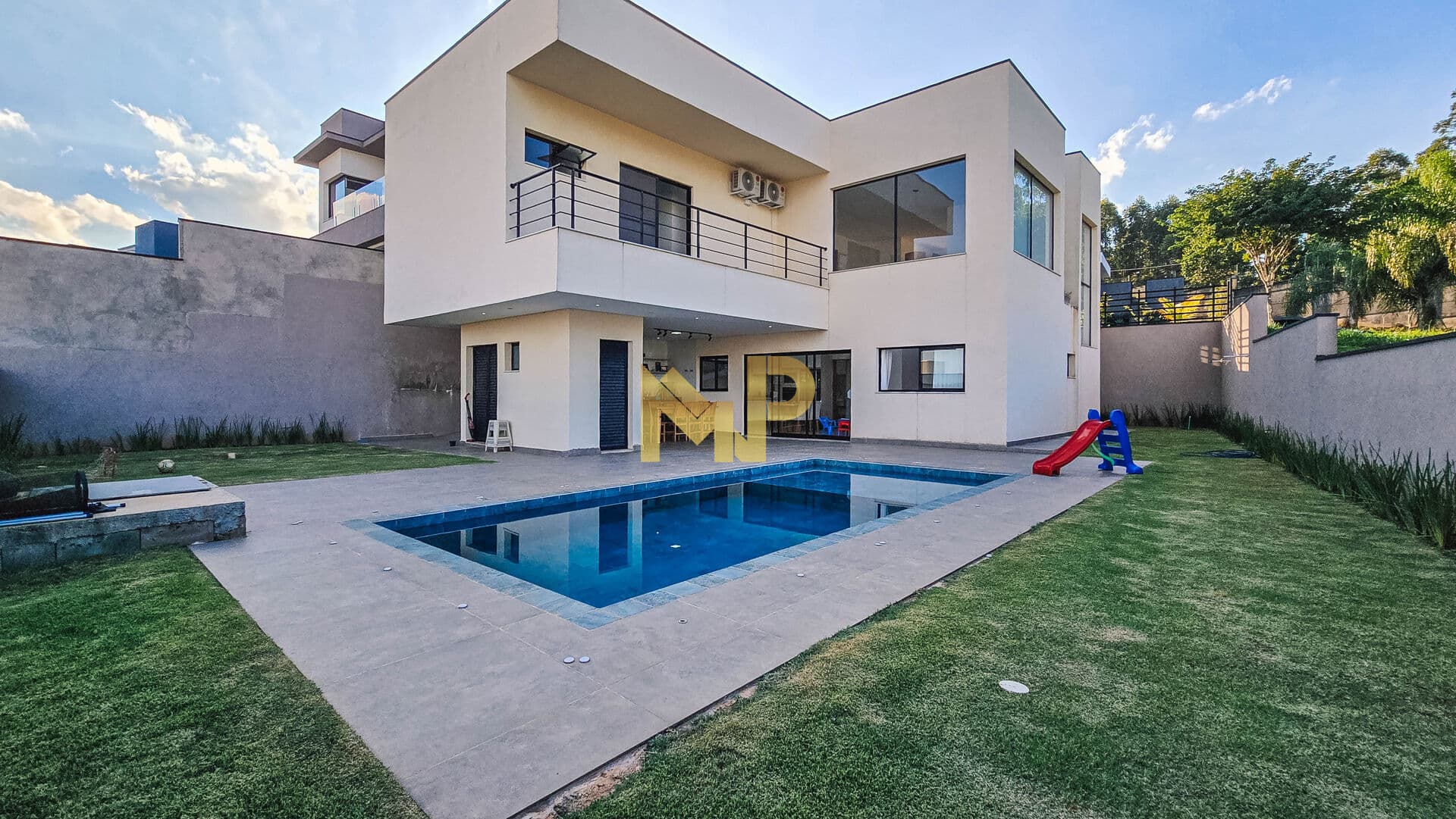Casa á Venda no Condomínio Ibi Aram II