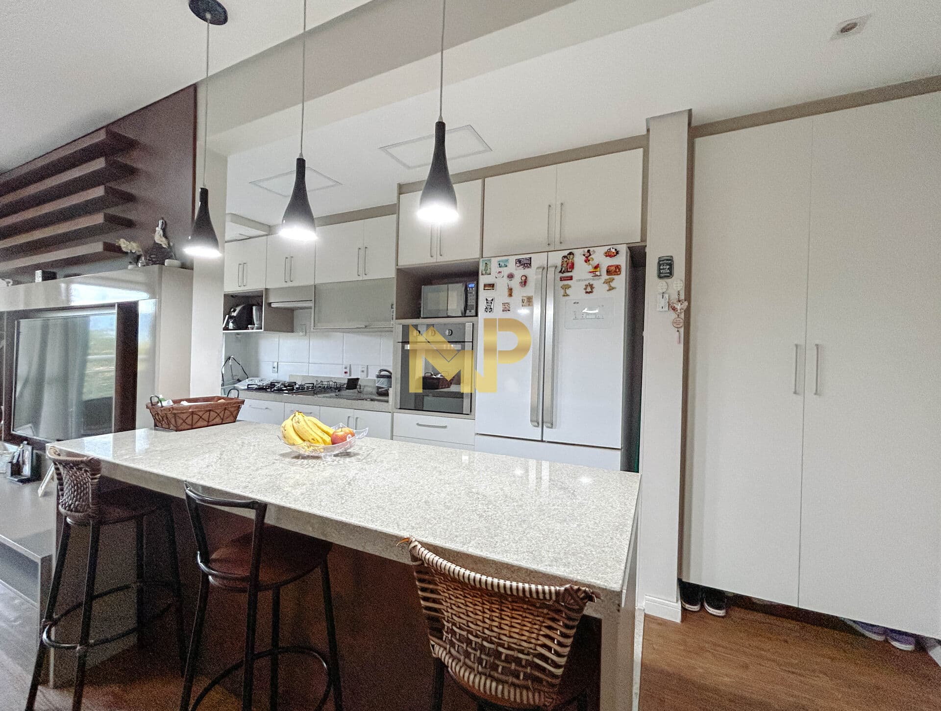 APARTAMENTO COM 3 DORMITÓRIOS À VENDA - MEDEIROS