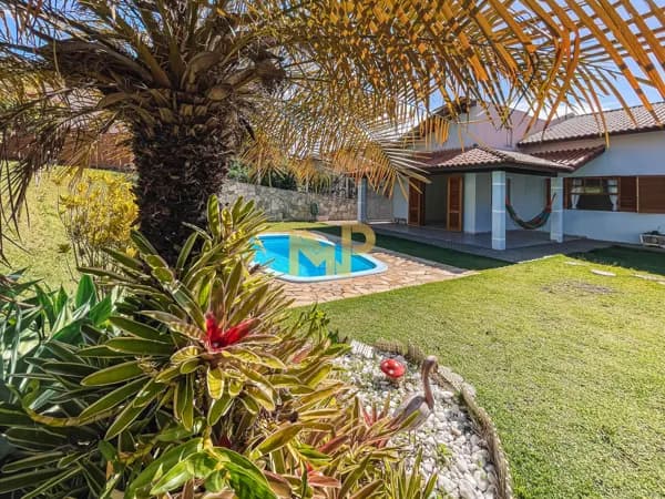 Casa à Venda no Condomínio Residencial Paineiras