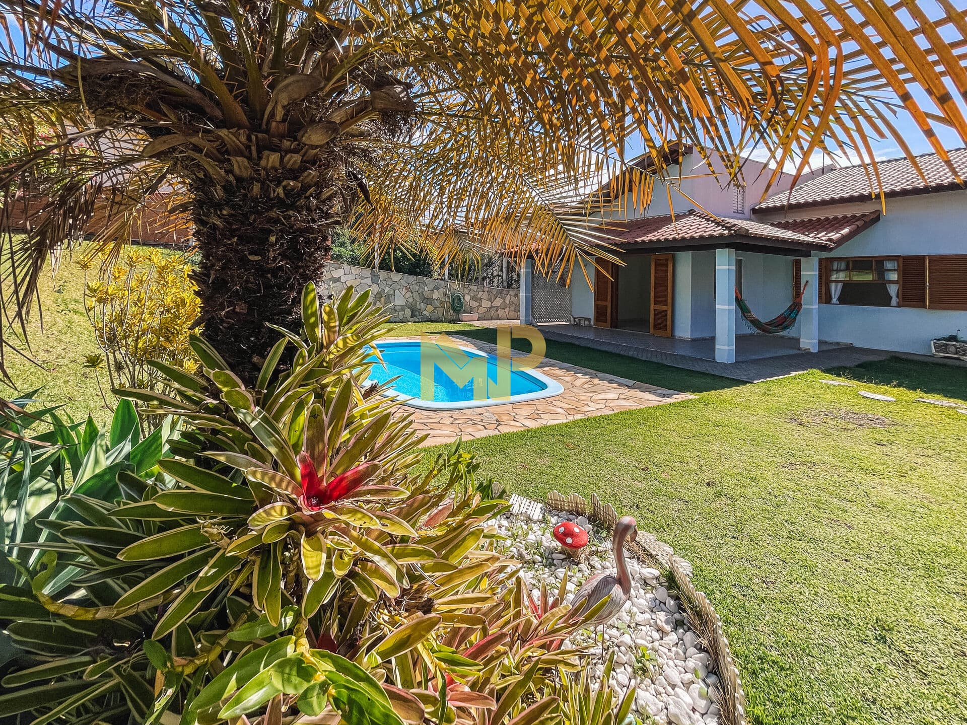 Casa à Venda no Condomínio Residencial Paineiras