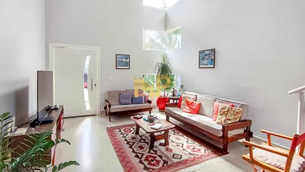 Casa à Venda no Condomínio Ibi Aram I