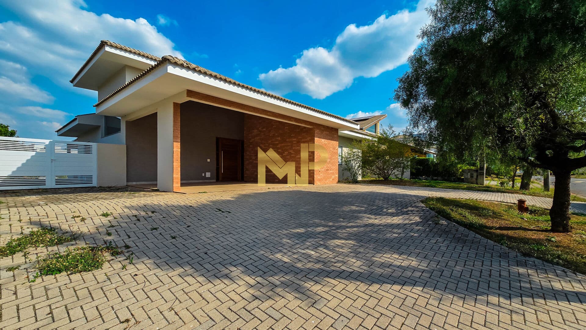 Casa à venda em condomínio - Jacaré - Cabreúva/SP