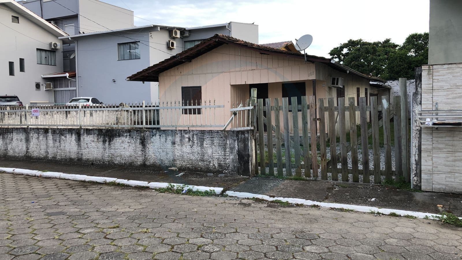 Casa a poucos passos da praia!