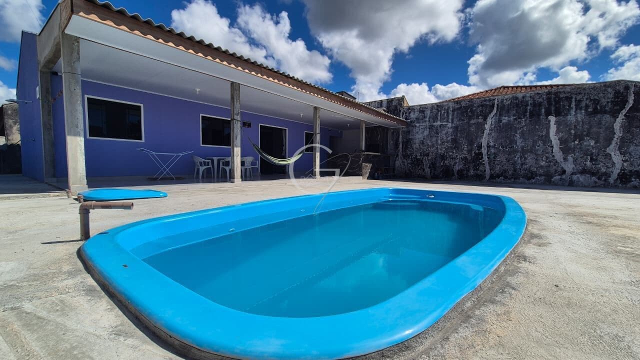 CASA COM PISCINA NO BALNEÁRIO IPANEMA- LOCAÇÃO DIÁRIA