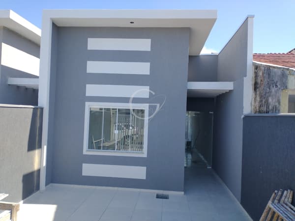 RESIDÊNCIA 3 QUARTOS BALNÉARIO CANOAS COM PISCINA.