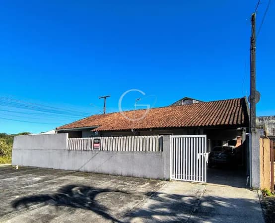 CASA COM PISCINA FAIXA MAR À VENDA EM IPANEMA