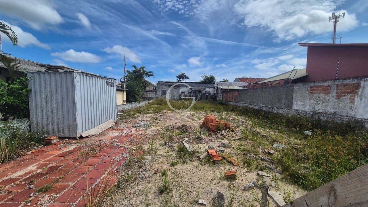 TERRENO ATERRADO | FACE LESTE | 300M DO MAR | EXCELENTE LOCALIZAÇÃO NO LITORAL