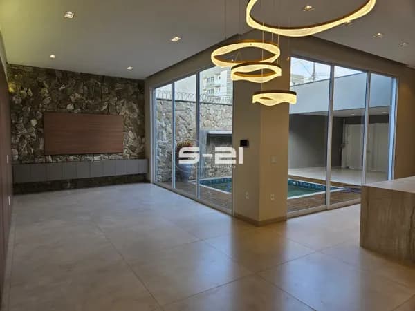 Casa Alto Padrão à Venda, Vila Totoli - Franca/SP