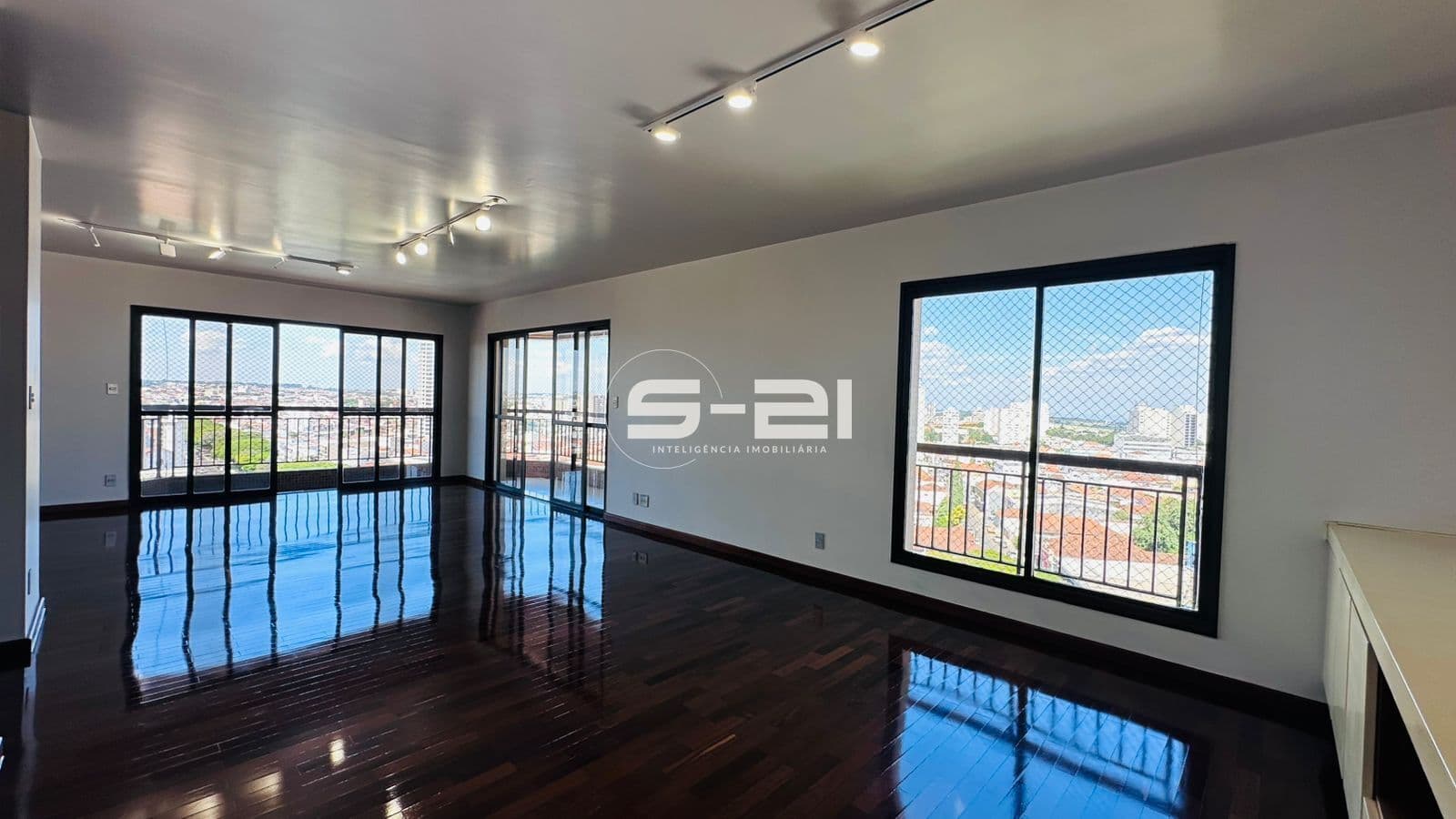 Apartamento à Venda, Edifício José Russo - Franca/SP