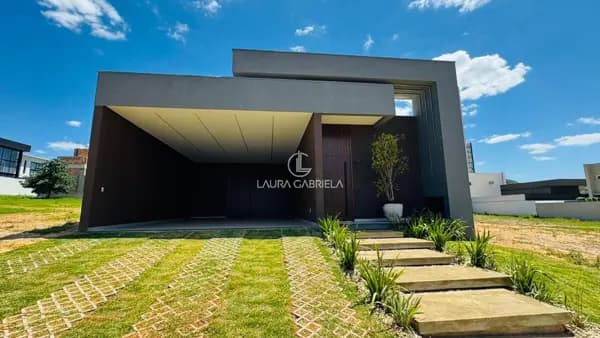 Casa à venda em Rifaina/SP